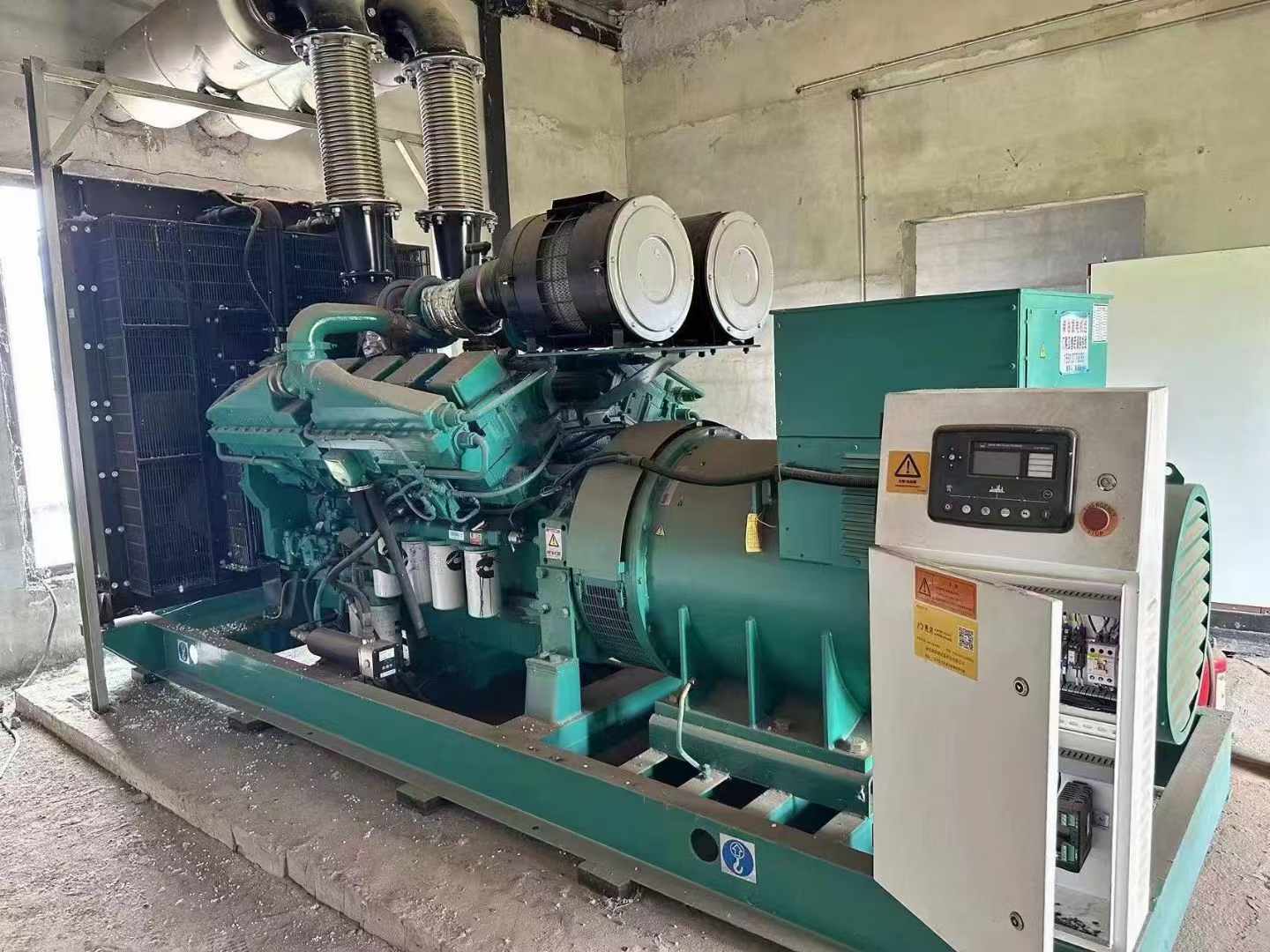 清水无功补偿装置的性能评估需要考虑哪些因素？