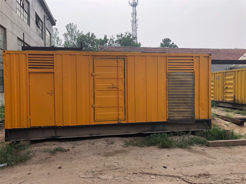 清水发电机出租进行负载测试时，电瓶电量不足的具体判断标准是什么？