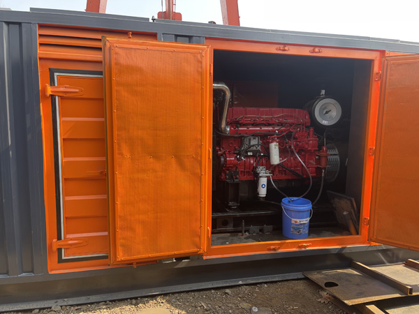 清水柴油发电机组在高温环境下运行时需要注意哪些问题？